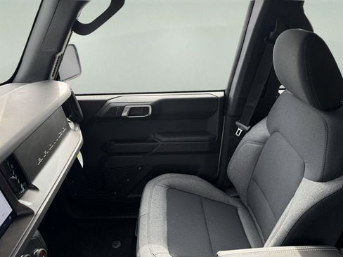 New 2026 Ford Bronco 4-Door w/ Sasquatch Package AWD/4WD image 16
