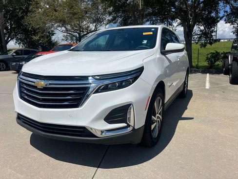 Certified 2024 Chevrolet Equinox Premier FWD image 1