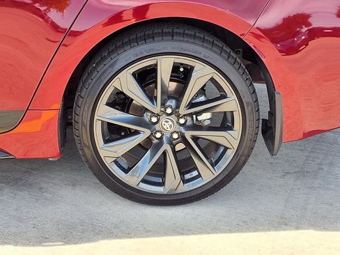 Used 2026 Toyota Corolla SE image 9