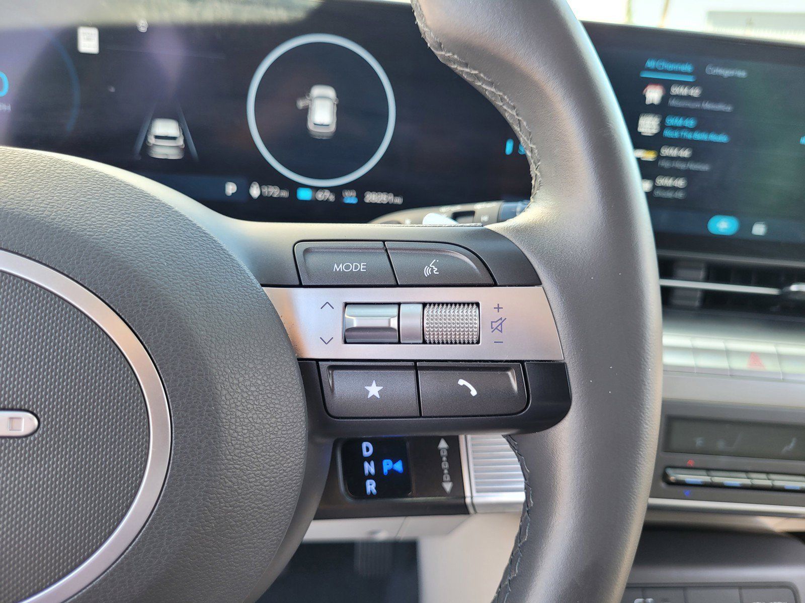Used 2024 Hyundai Kona SEL FWD image 22