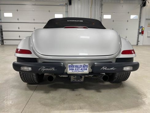 Used 2000 Plymouth Prowler image 6