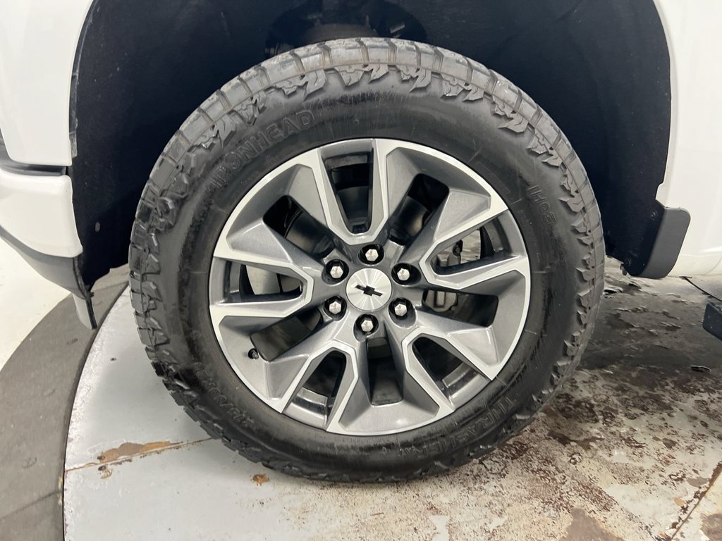 Used 2019 Chevrolet Silverado 1500 RST AWD/4WD image 27