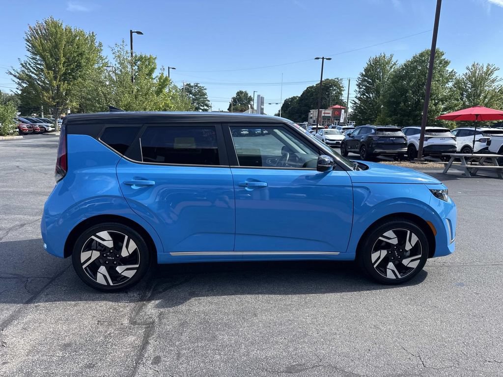 Used 2023 Kia Soul GT-Line FWD image 9