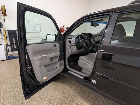 Used 2011 Honda Pilot EX-L image 6