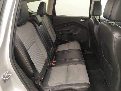 Used 2017 Ford Escape SE w/ SE Sport Appearance Package image 19