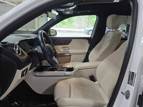 Certified 2022 Mercedes-Benz GLB 250 4MATIC image 20