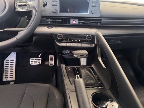 New 2026 Hyundai Elantra SEL Sport Premium image 11