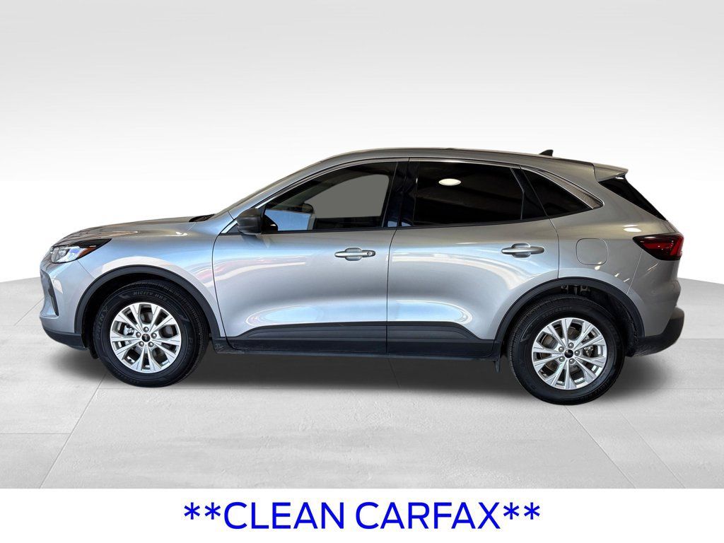 Certified 2024 Ford Escape Active FWD image 2