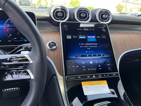 Certified 2025 Mercedes-Benz GLC 300 4MATIC image 18