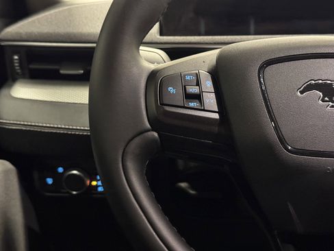 Used 2021 Ford Mustang Mach-E Select image 18