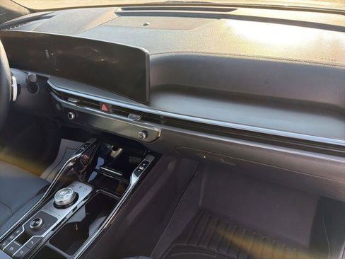 Used 2025 Kia Sorento SX Prestige image 33