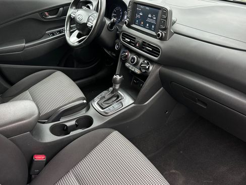 Used 2018 Hyundai Kona SEL image 16