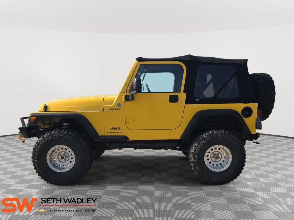 Used 2004 Jeep Wrangler 4WD image 4