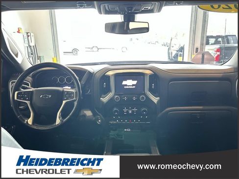 Used 2020 Chevrolet Silverado 1500 RST AWD/4WD image 16