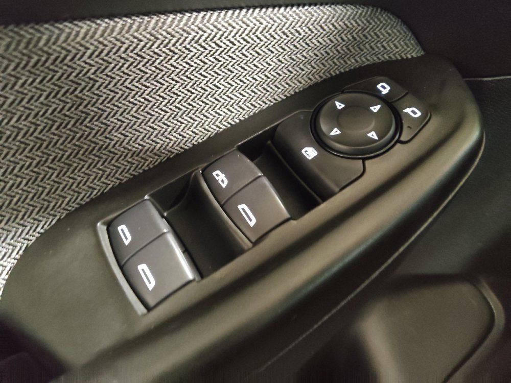 Used 2025 Chevrolet TrailBlazer LT w/ Driver Confidence Package FWD image 27