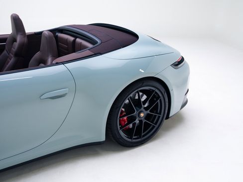 Used 2025 Porsche 911 Carrera 4 GTS image 13