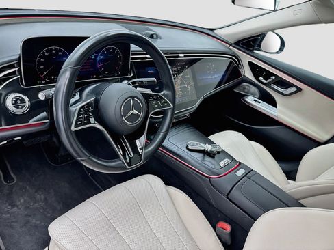 Used 2025 Mercedes-Benz E 450 4MATIC Sedan image 7