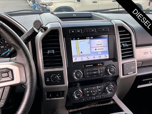 Used 2019 Ford F350 Lariat w/ Lariat Ultimate Package image 10