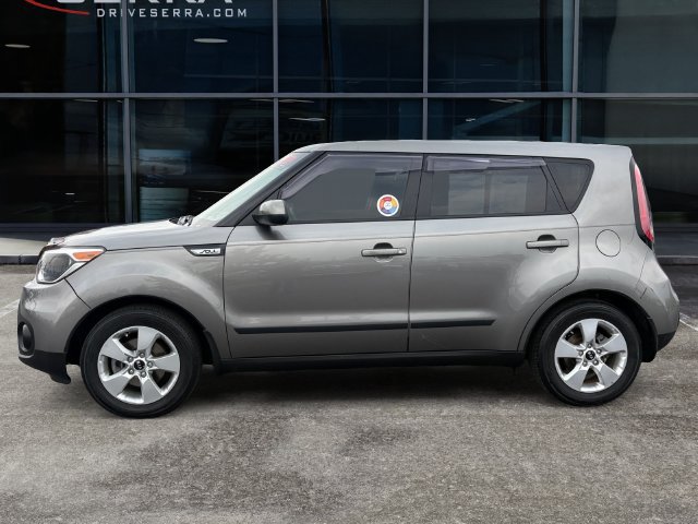 Used 2017 Kia Soul w/ Convenience Package FWD image 2