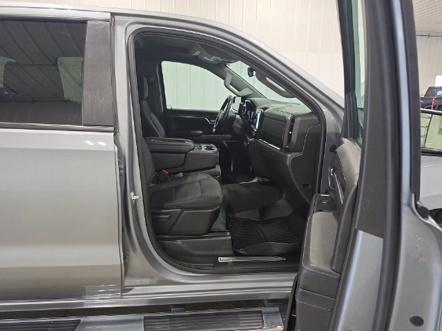 Used 2023 Chevrolet Silverado 1500 RST AWD/4WD image 29