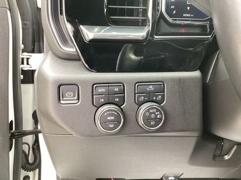 Used 2023 Chevrolet Silverado 1500 RST AWD/4WD image 18