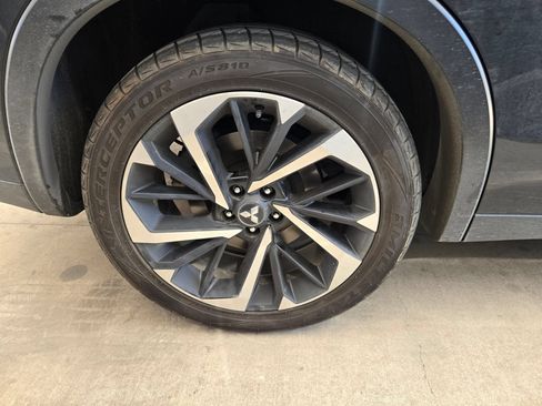 Used 2023 Mitsubishi Outlander SE FWD image 10