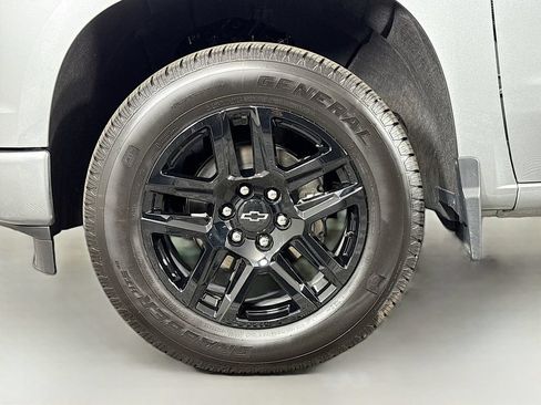 Used 2026 Chevrolet Silverado 1500 Custom AWD/4WD image 31