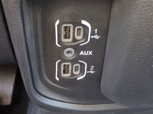 New 2026 RAM 1500 Express image 23