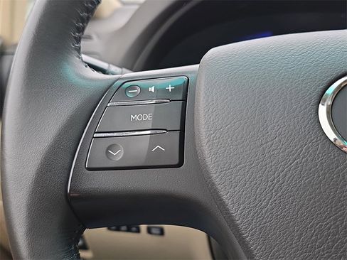 Used 2012 Lexus RX 450h 450h image 22