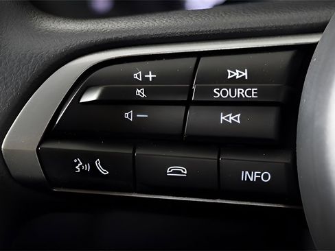 Used 2024 MAZDA MAZDA3 s image 22