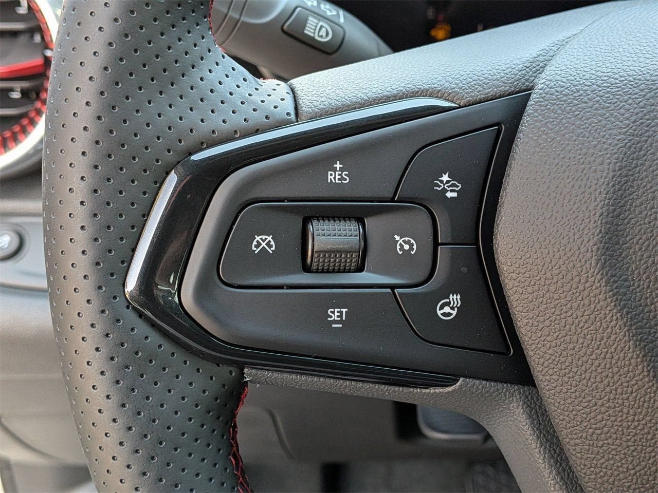 New 2026 Chevrolet Trax RS w/ Driver Confidence Package FWD image 22