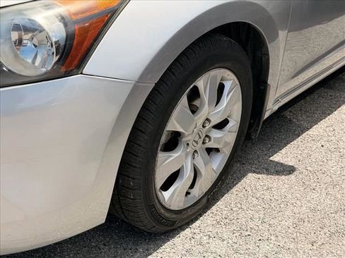 Used 2010 Honda Accord EX-L image 5