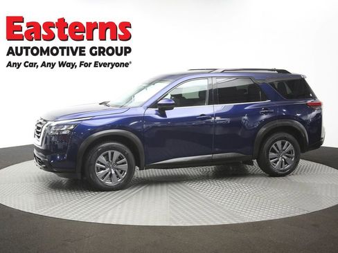 Used 2025 Nissan Pathfinder SV FWD image 59
