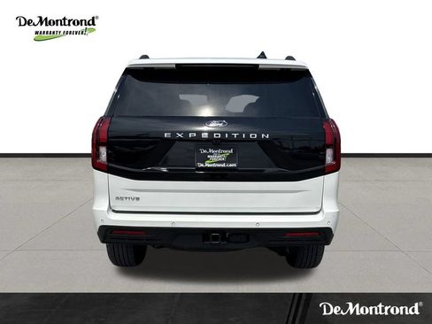 New 2025 Ford Expedition Active RWD image 6