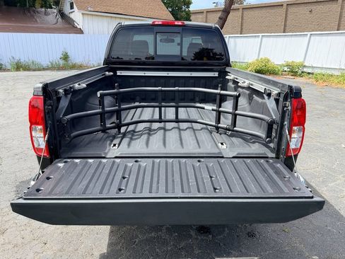Used 2016 Nissan Frontier SV w/ SV Value Truck Package RWD image 15
