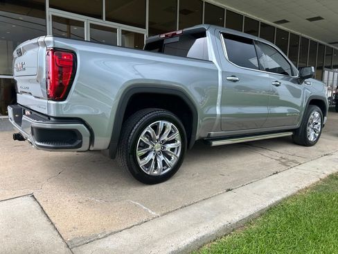 Used 2023 GMC Sierra 1500 Denali w/ Denali Reserve Package AWD/4WD image 7