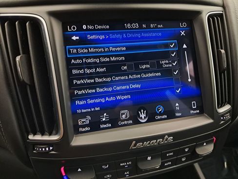 Used 2017 Maserati Levante w/ Sport Package image 18