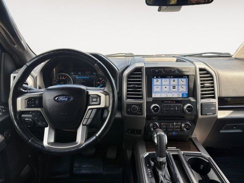 Used 2017 Ford F150 Platinum w/ Equipment Group 701A Luxury AWD/4WD image 6