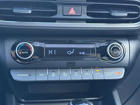 Certified 2022 Hyundai Kona SEL w/ Convenience Package image 21