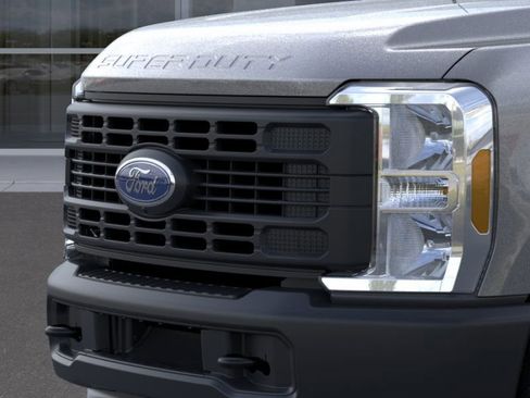 New 2026 Ford F350 XL w/ 360-Degree Camera Package image 17