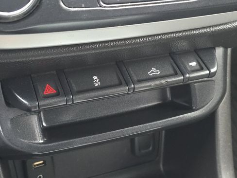 Used 2016 Chevrolet Colorado LT w/ LT Convenience Package image 29