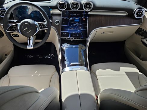 New 2026 Mercedes-Benz GLC 300 image 12