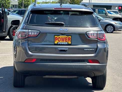 Used 2018 Jeep Compass Sport FWD image 5