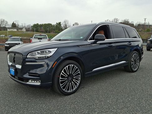 Certified 2023 Lincoln Aviator Black Label AWD/4WD image 4