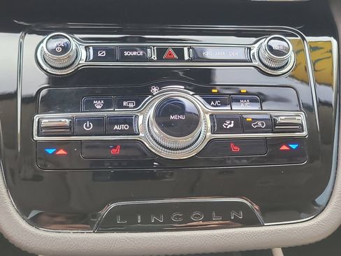 Certified 2022 Lincoln Corsair FWD image 22