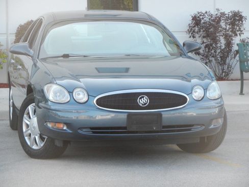 Used 2006 Buick LaCrosse CX image 5