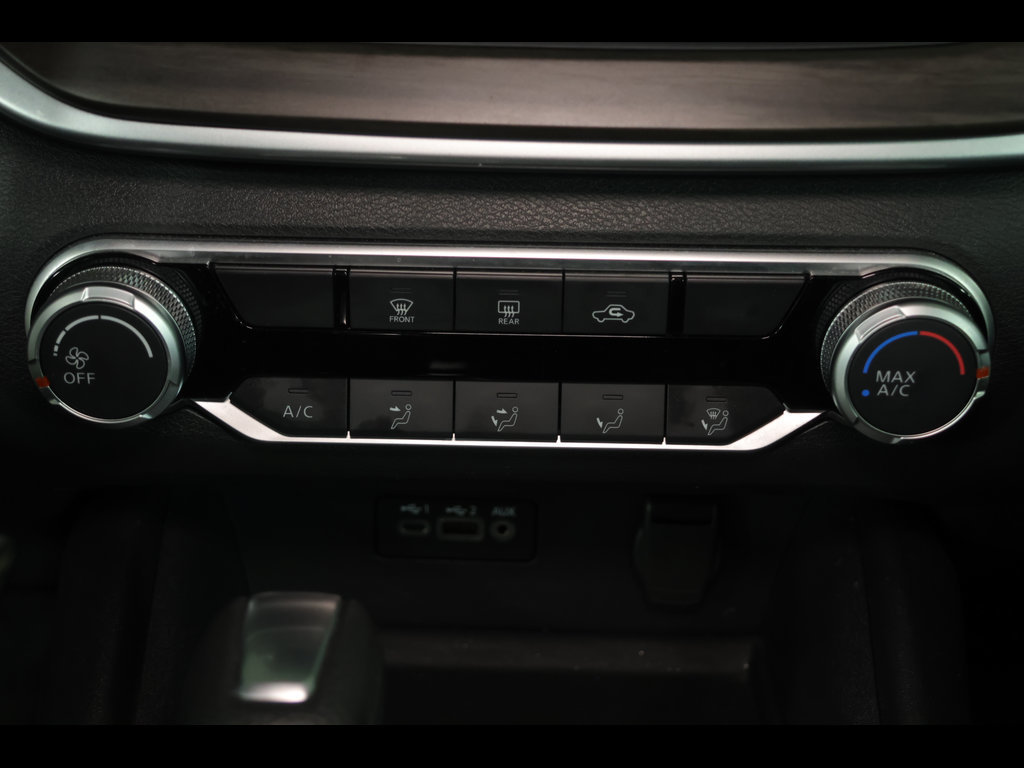 Used 2025 Nissan Altima 2.5 SV FWD image 25