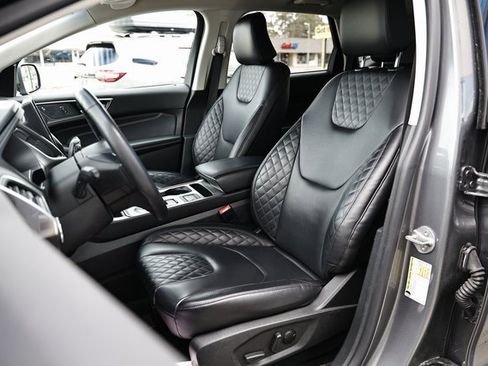 Used 2024 Ford Edge Titanium image 20