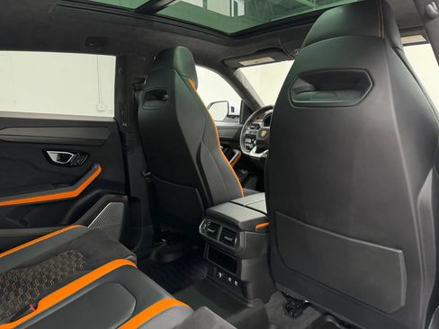 Used 2022 Lamborghini Urus AWD/4WD image 63