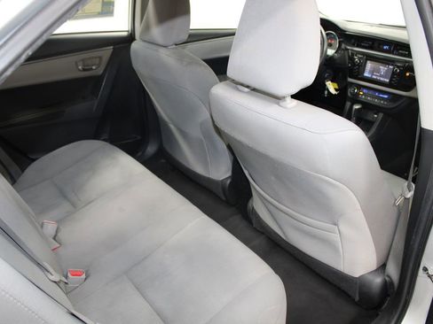 Used 2016 Toyota Corolla LE image 27